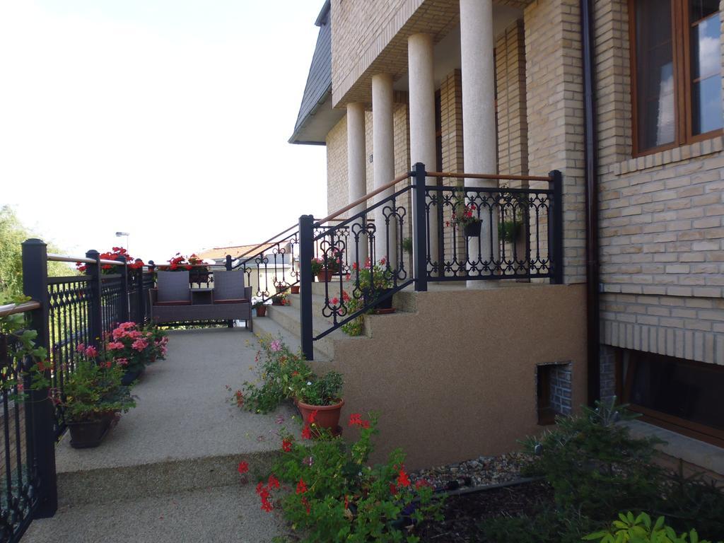 Villa Homestay Nad Helmrovkou Praha Eksteriør bilde